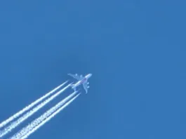 GROM udario u avion sa 106 putnika u letu za Beč